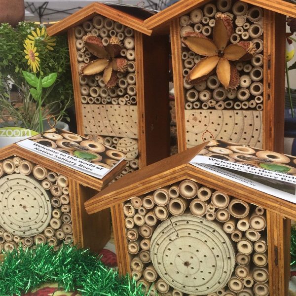 Native Solitary Bees Bee Hotel - Small Online now