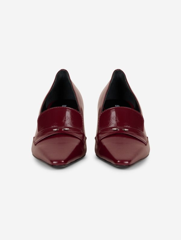 Mocassins à talon en cuir verni bordeaux Hot on Sale